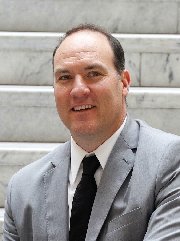 Dr. Darin R. Cummings